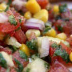 Salsa à l'avocat, aux tomates et au cumin