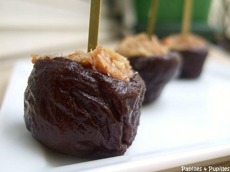 brochettes de pruneaux aux rillettes