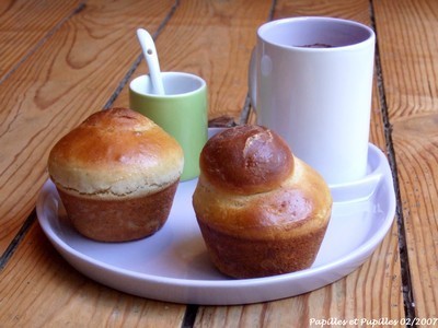 Briochettes au yaourt, à la purée de noisettes et aux zestes de cumbava Briochettes au yaourt, à la purée de noisettes et aux zestes de cumbava