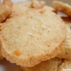 Sablés pour l’apéritif au Parmesan, Gruyère Suisse et piment d’Espelette