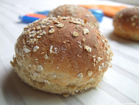 Petits pains aux flocons d’avoine et aux céréales