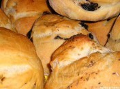 89c571a008b8a1226a2e26d14aabadb6 Petits pains aux olives, tomates, origan