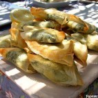 Bricks aux épinards, à la feta et à la mozzarella