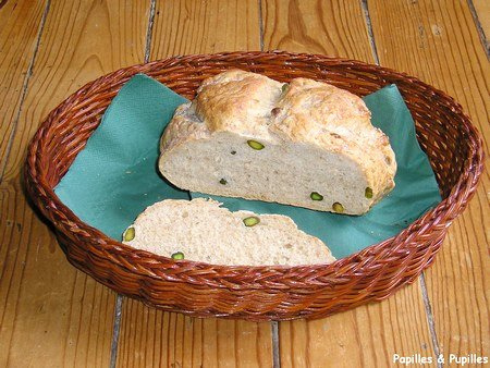 Pain aux pistaches Image Papilles et Pupilles - Pain aux pistaches