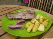 Steak de thon mi cuit et country potatoes Steak de thon mi cuit et country potatoes