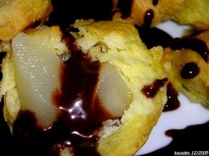 Profiteroles poires anis chocolat