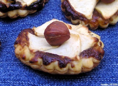Petits feuilletés pommes et crème de noisettines