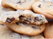 Cookies aux noix et aux pépites de chocolat Cookies aux noix et aux pépites de chocolat