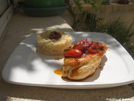 Escalopes de poulet aux deux tomates