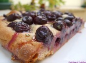Focaccia (Schiacciata) aux raisins et au romarin.