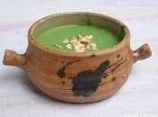 Velouté de brocolis à la purée de noisettes Velouté de brocolis à la purée de noisettes