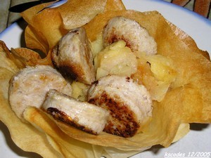 Boudin blanc aux pommes en corolles de bricks