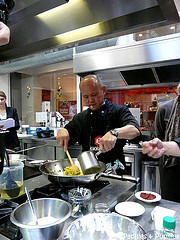 Préparation de la sauce aigre douce