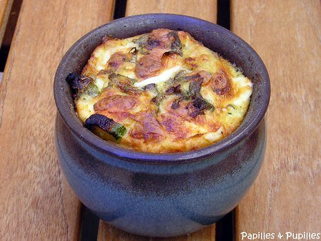 Clafoutis de courgettes à la menthe et mozzarella Clafoutis de courgettes à la menthe et à la mozzarella
