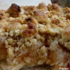 Crumble aux pommes, coings, miel et noix