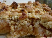 Crumble aux pommes, coings, miel et noix Crumble aux pommes, coings, miel et noix