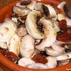 Salade de champignons et tomates séchées