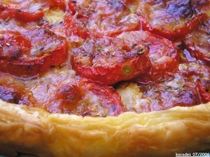 Tarte feuilletée à la tomate