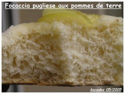 Focaccia pugliese aux pomme de terre Focaccia pugliese aux pommes de terre
