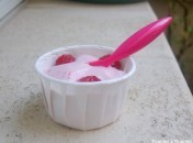 Glace à la framboise Glace à la framboise