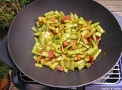f52bb55c9f9d3e017fc4f512647afdd6 Poêlée de haricots plats au caviar de tomates