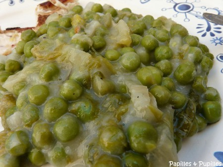 Petits pois braisés aux oignons nouveaux et à la salade façon Jamie Oliver Petits pois façon Jamie Oliver