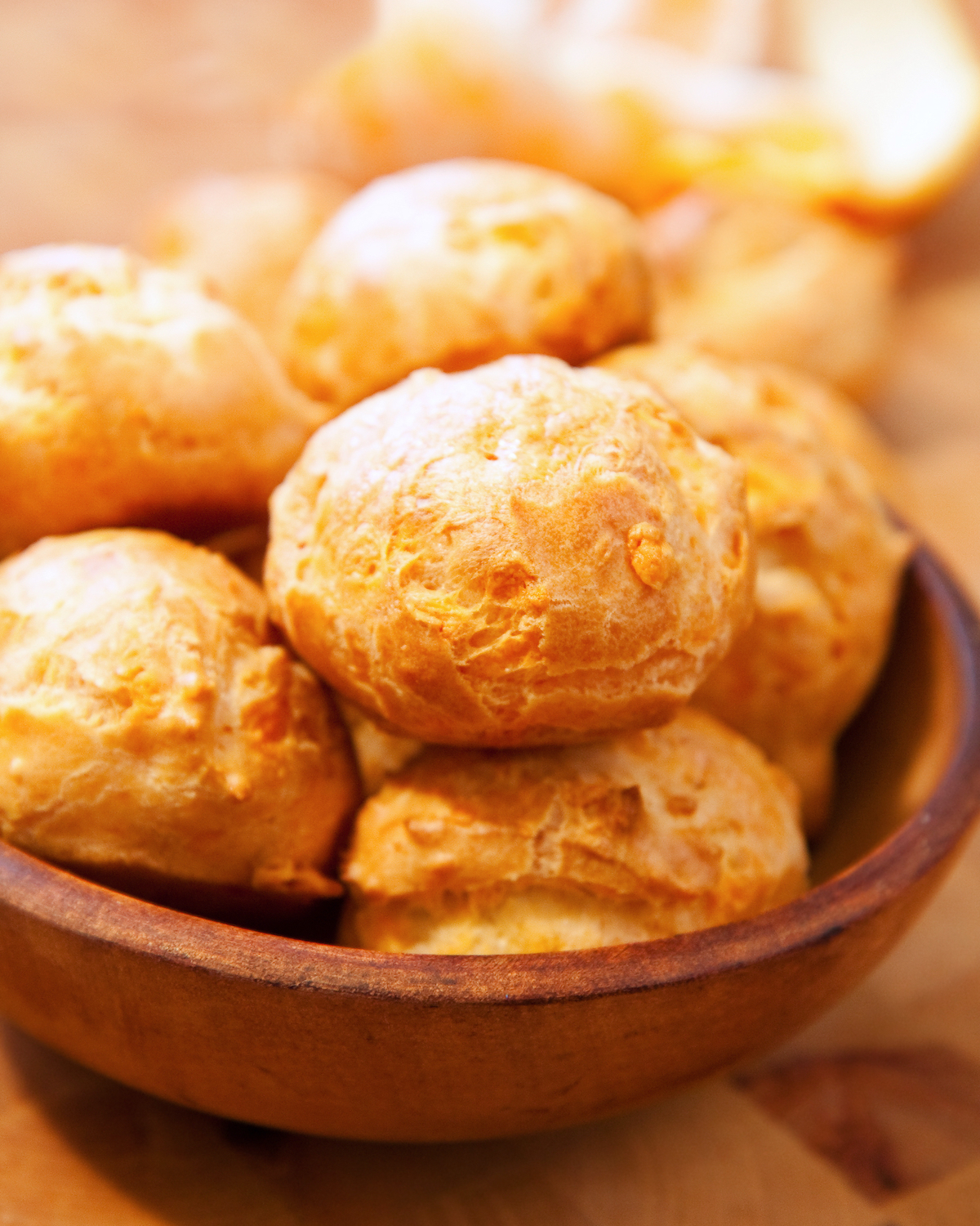 Gougères bourguignonnes – petits choux au fromage traditionnels