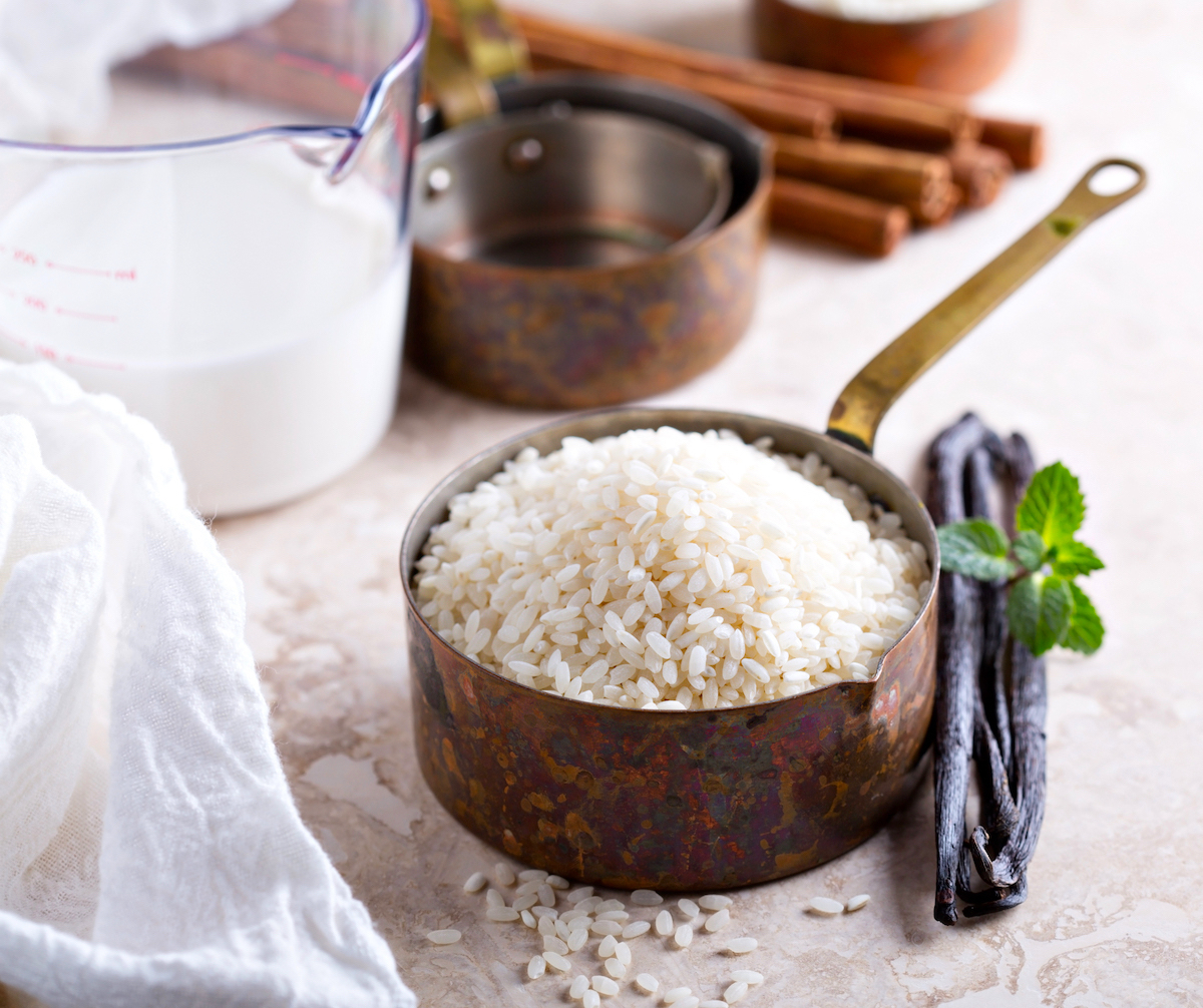 Ingrédients pour riz au lait ©Elena Veselova shutterstock