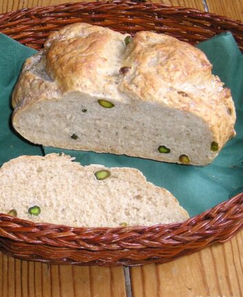 Pain aux pistaches