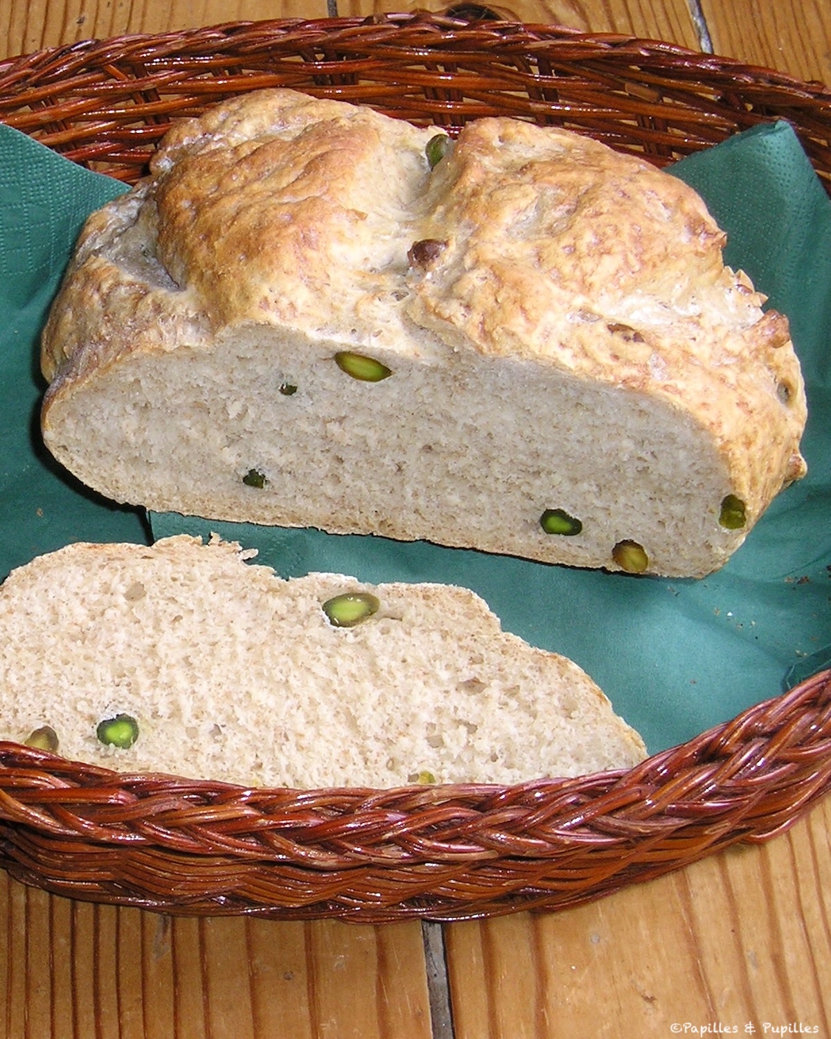 Pain aux pistaches