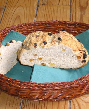 Pain aux raisins à l'ancienne