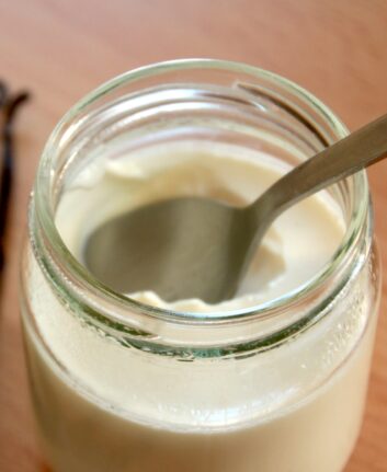 Petit pot de crème à la vanille