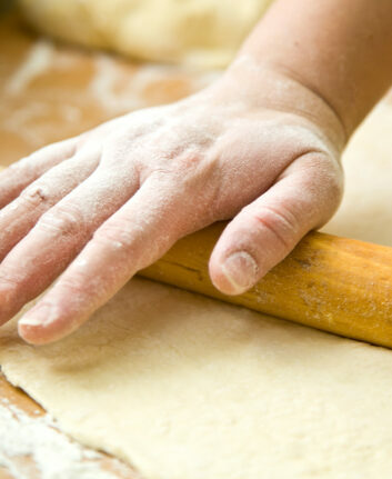 Pâte sablée sucrée © vita pakhai shutterstock