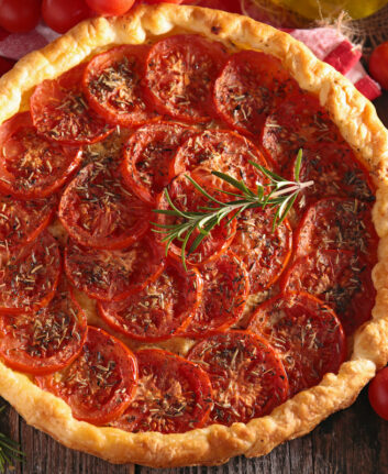 Tarte à la tomate ©Margouillat Photo - Shutterstock