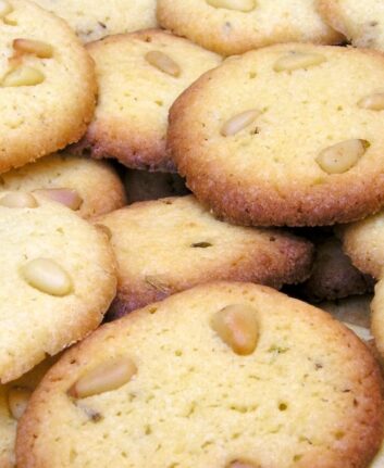 Biscuits aux graines de fenouil et pignons de pin