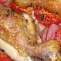 Cuisses de poulet au thym et à la tomate