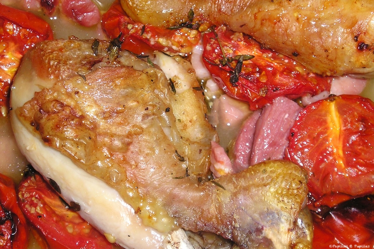 Cuisses de poulet au thym et à la tomate