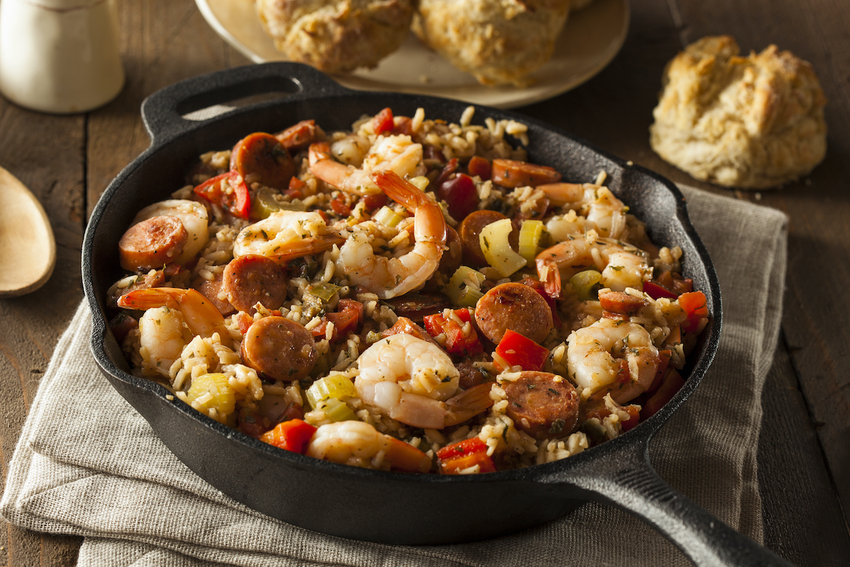 Jambalaya maison comme à la Nouvelle-Orléans, riche et parfumé