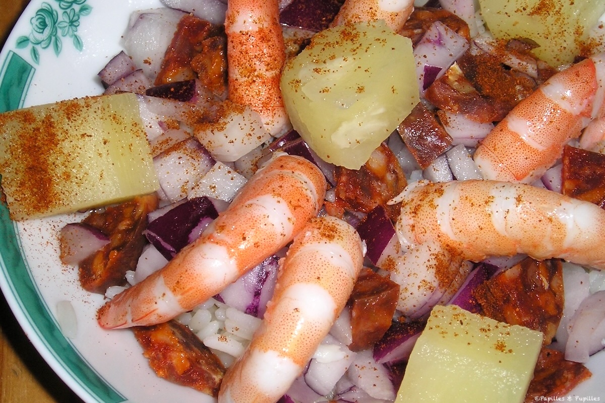 Salade jambalaya vue de près, colorée et généreuse