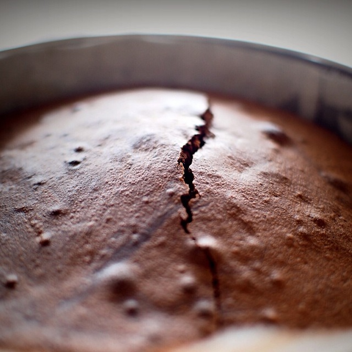 Gâteau au chocolat sans œufs, texture moelleuse