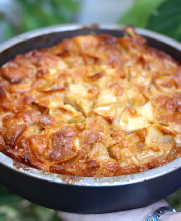 Gâteau aux pommes {moelleux et caramélisé}