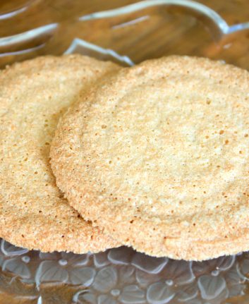 Dacquoise © Saengtong shutterstock