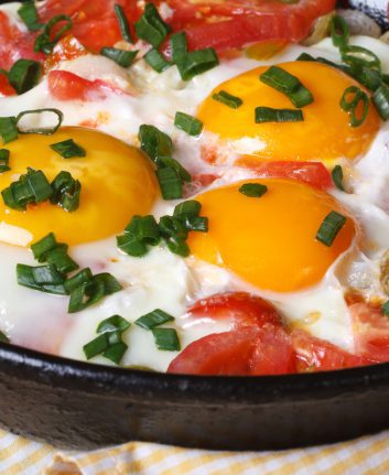 Tomates aux oeufs ©AS Food studio shutterstock