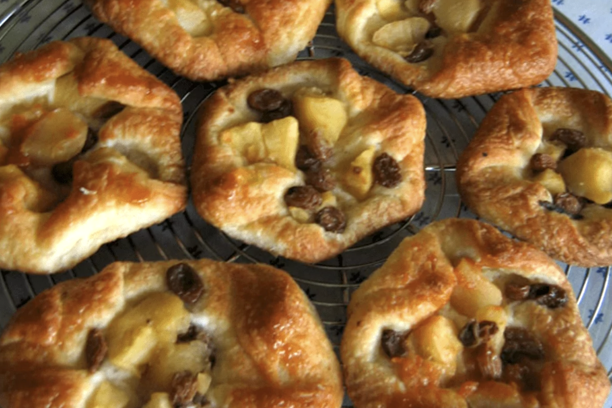 Feuilletés aux pommes et aux raisins, sans oeufs