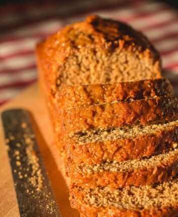 Pain d'épices sans oeufs sans lait © Tei Sinthip shutterstock
