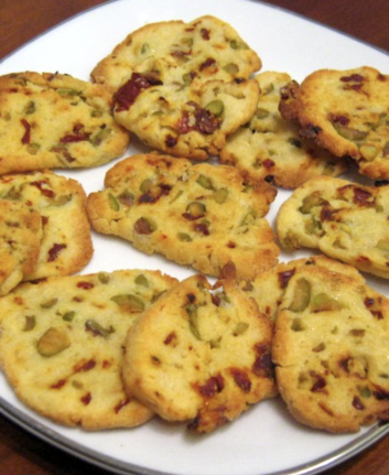 Biscuits salés aux tomates séchées et pistaches sans oeufs