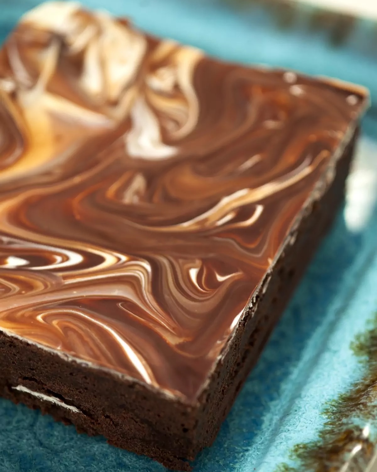 Bouchées marbrées aux 2 chocolats sans oeufs sans gluten ©Flavio Gallozz shutterstock