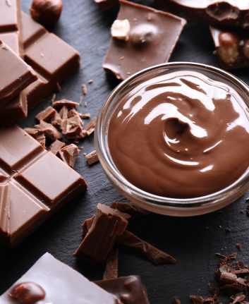 Crème au chocolat sans oeufs ©Africa Studio. shutterstock