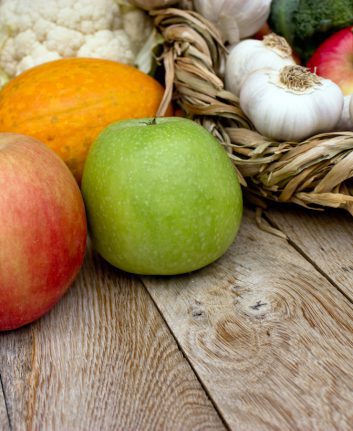 Fruits et légumes crus © lola1960 shutterstock