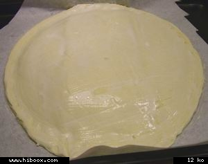 Couvrez de la pâte feuilletée
